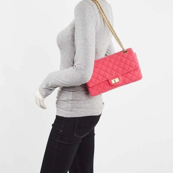 Chanel Light Pink 2.55 Reissue Quilted Tweed 225 Flap Bag - Picture 2 of 12